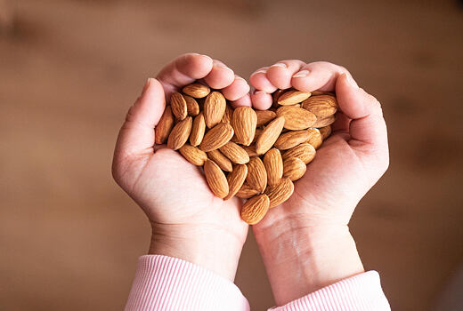 Prečo jesť mandle? Znižujú cholesterol a redukujú vrásky