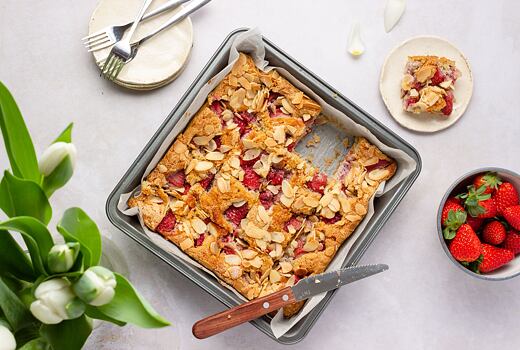 Jahodová bublanina z mandlové mouky