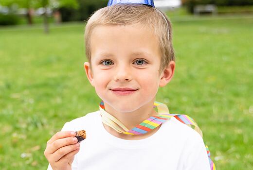 Čím nahradiť sladkosti? Tipy na deťmi obľúbené zdravé maškrtenie