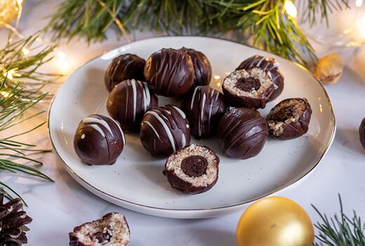 Dvoubarevné nepečené kuličky bez lepku