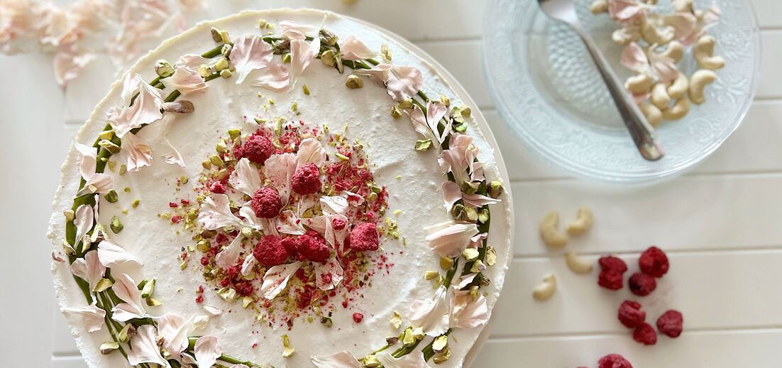 Citronový cheesecake s ořechy