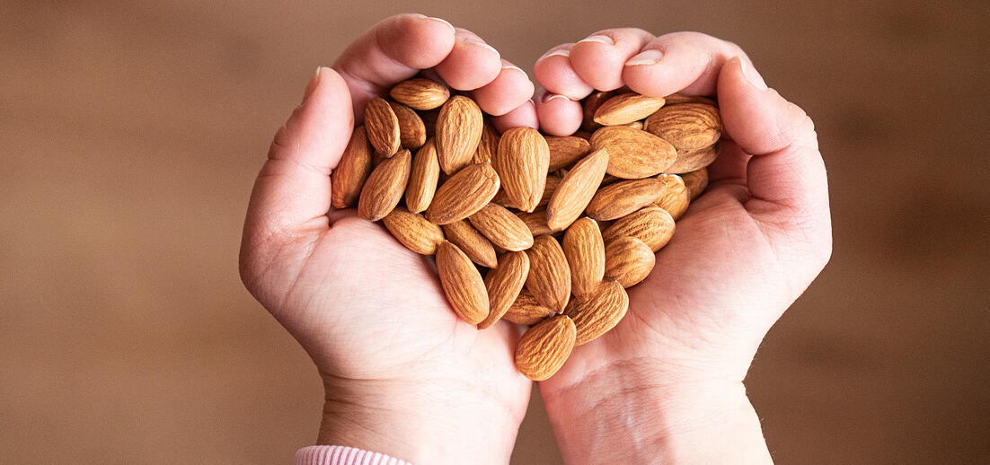 Prečo jesť mandle? Znižujú cholesterol a redukujú vrásky