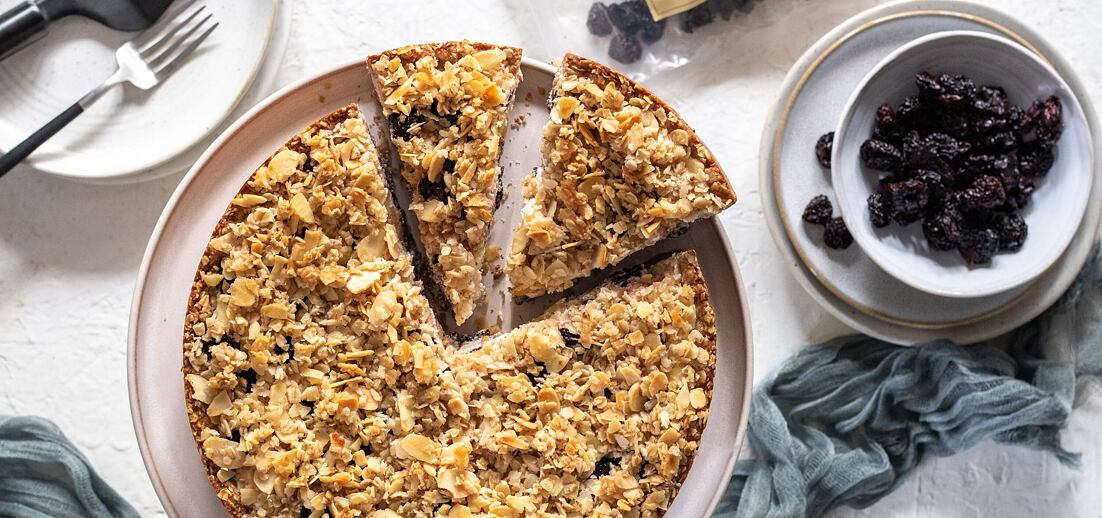 Tvarohový koláč s makom a višňami