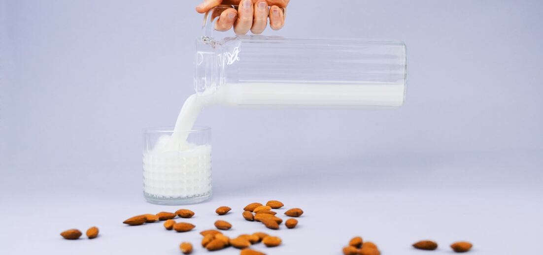 Domácí mandlové mléko
