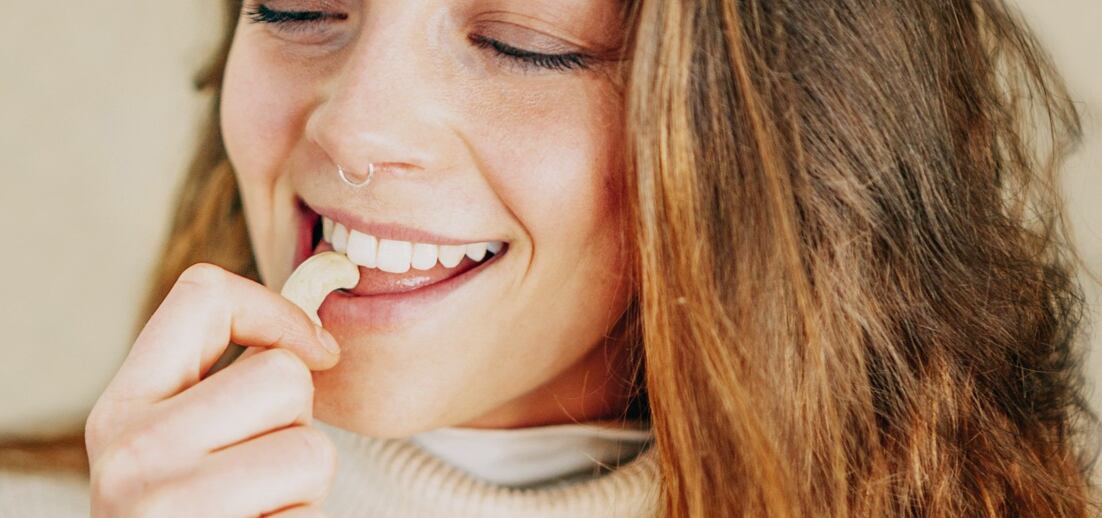 Jak poznáte ty nejlepší kešu? Vyznejte se v obchodních třídách.