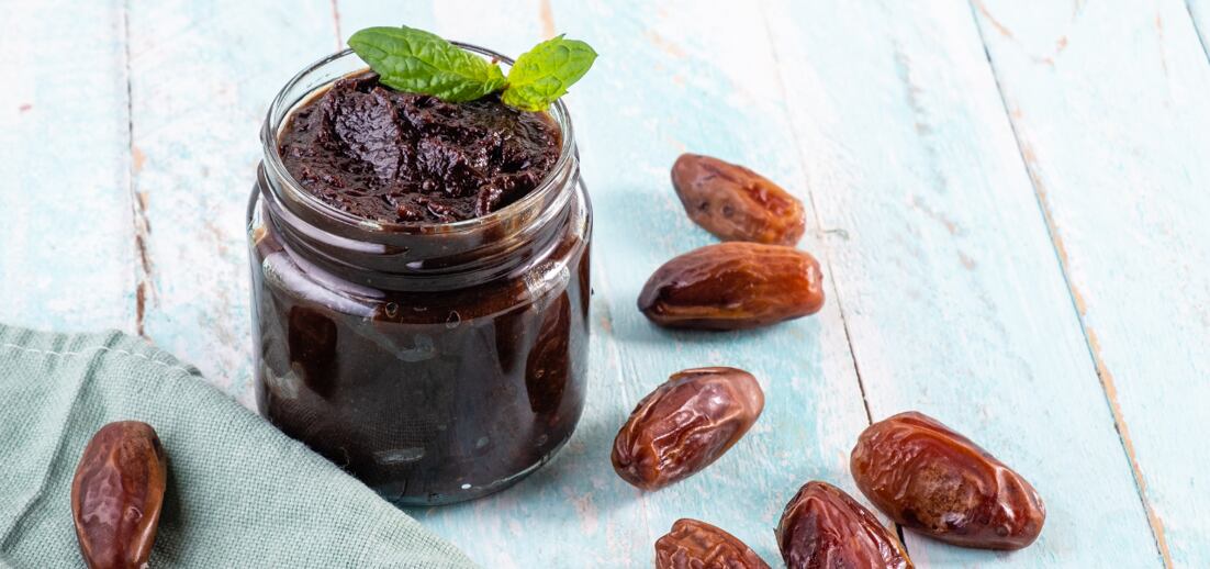 Jak využít datlovou pastu při pečení?