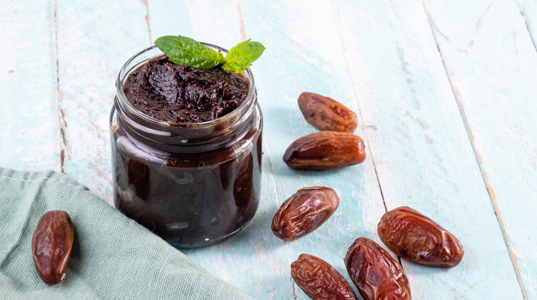 Ako využiť datľovú pastu pri pečení?