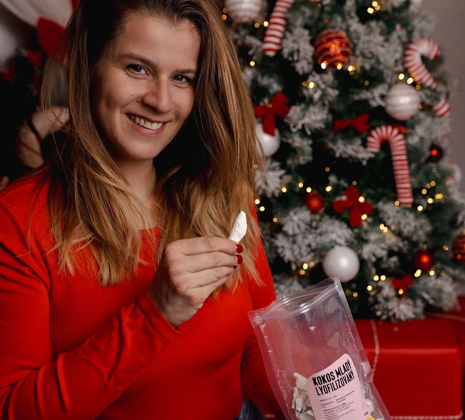 Kokos lyofilizovaný kocky