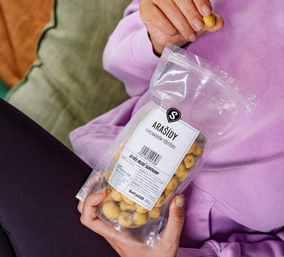 Arašídy v bylinkovém těstíčku