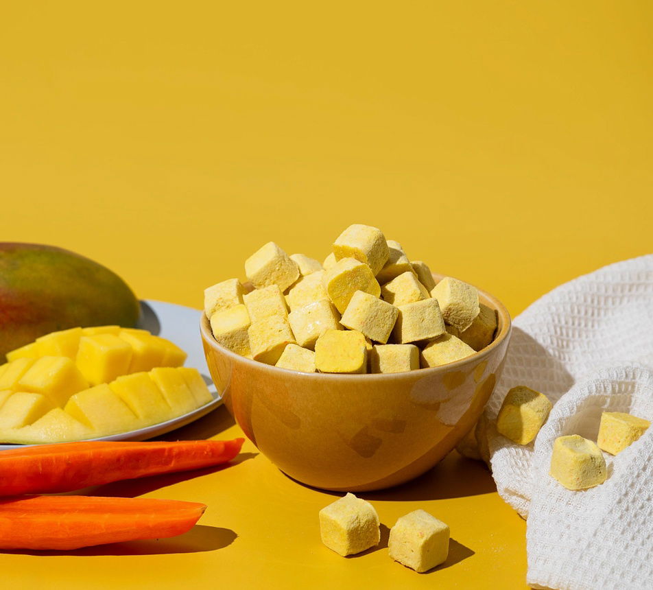 Coco smoothie mango & mrkev pastel