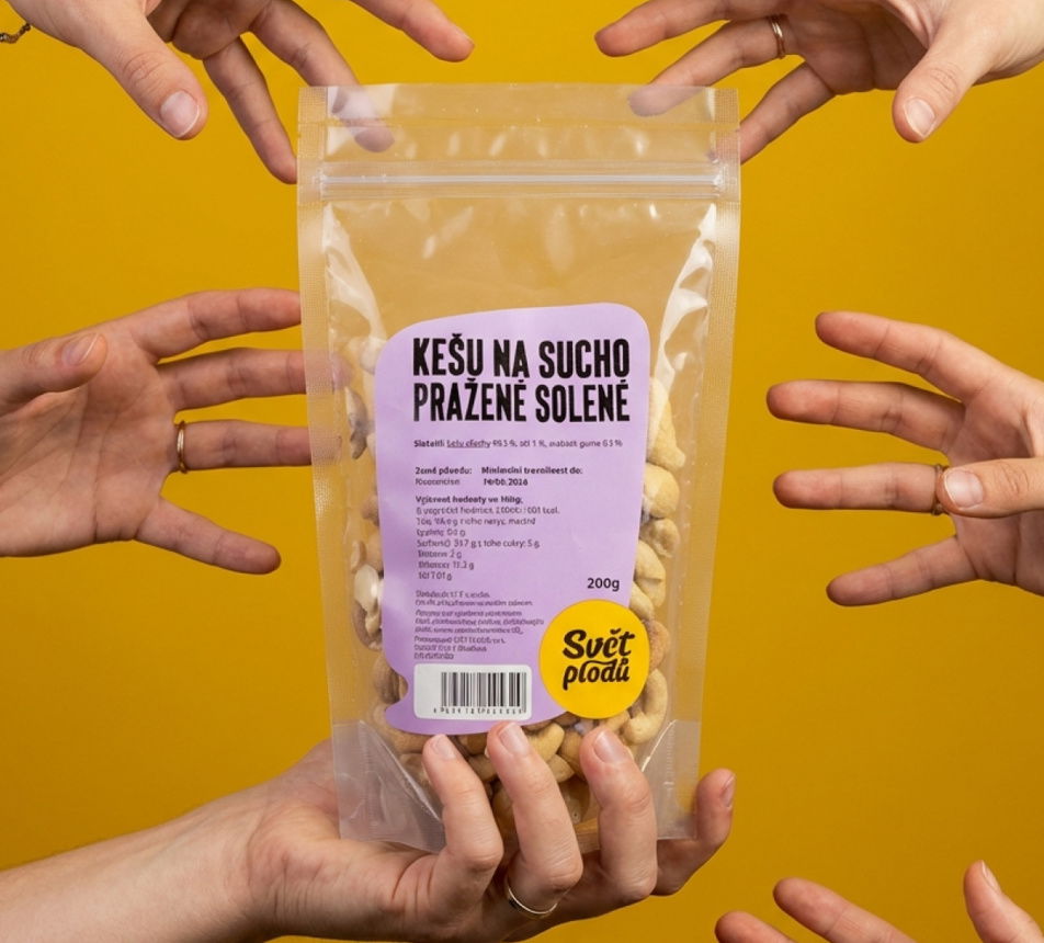 Kešu na sucho pražené solené packshot